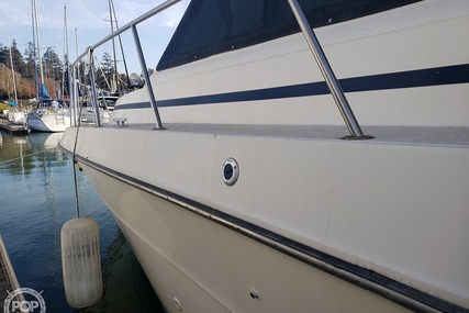 Sea Ray 410 Aft Cabin