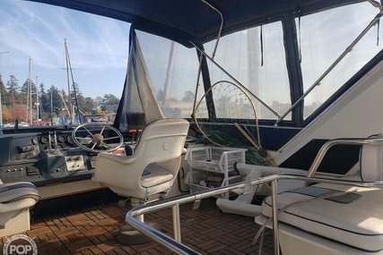 Sea Ray 410 Aft Cabin