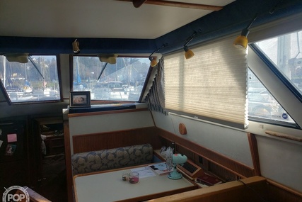 Sea Ray 410 Aft Cabin