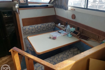 Sea Ray 410 Aft Cabin