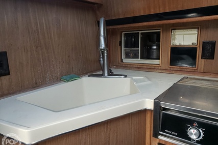 Sea Ray 410 Aft Cabin