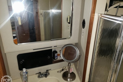 Sea Ray 410 Aft Cabin