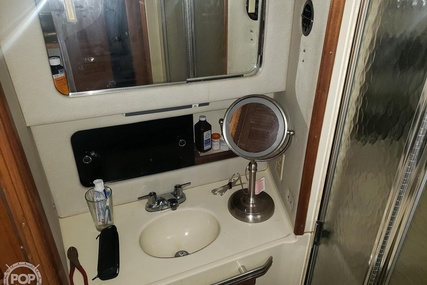 Sea Ray 410 Aft Cabin