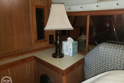 Sea Ray 410 Aft Cabin