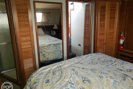 Sea Ray 410 Aft Cabin