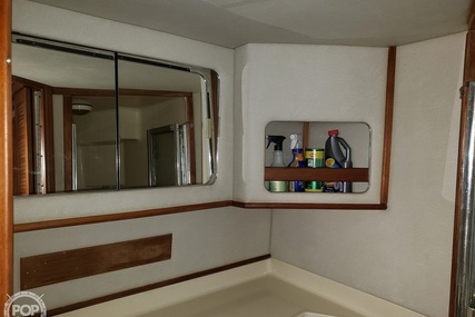 Sea Ray 410 Aft Cabin