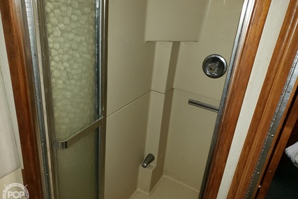 Sea Ray 410 Aft Cabin