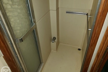 Sea Ray 410 Aft Cabin