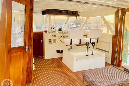 Hatteras 44 Tri-Cabin MY