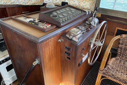 Hatteras 38 Double Cabin