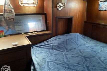 Hatteras 38 Double Cabin