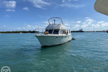 Hatteras 38 Double Cabin