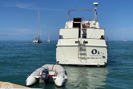 Hatteras 38 Double Cabin