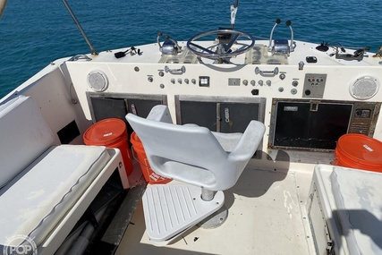 Hatteras 38 Double Cabin