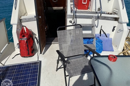 Hatteras 38 Double Cabin