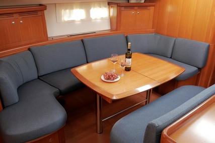 Beneteau Oceanis Clipper 523