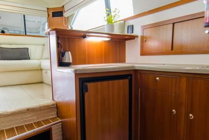 Riviera 37 Flybridge