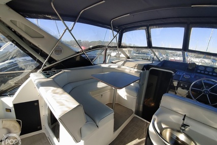 Bayliner 3555 Avanti