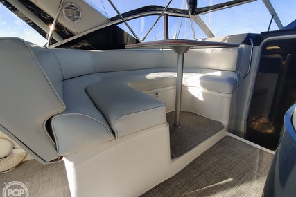 Bayliner 3555 Avanti