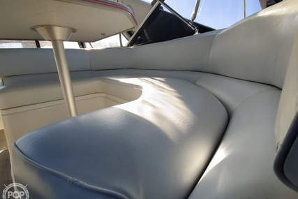 Bayliner 3555 Avanti