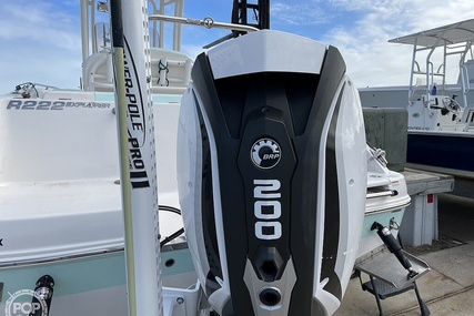 Robalo R222 Explorer