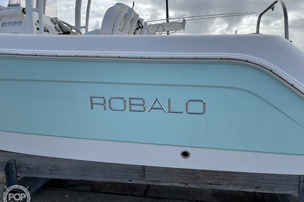 Robalo R222 Explorer