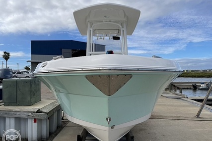 Robalo R222 Explorer