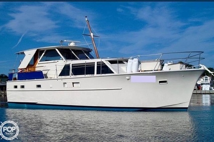 Hatteras 44 Tri-Cabin MY