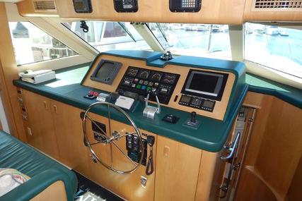 Hatteras 74 Sport Deck Motor Yacht