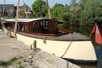 48ft ERNEST COLLINS BROADS CRUISER