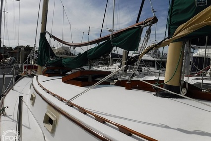 Herreshoff H 31