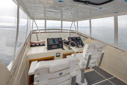 Hatteras Yacht Fisherman