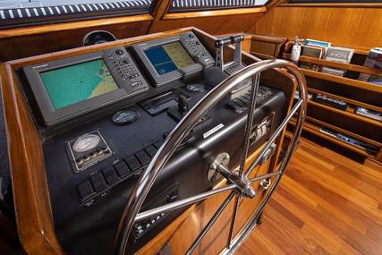 Hatteras Yacht Fisherman