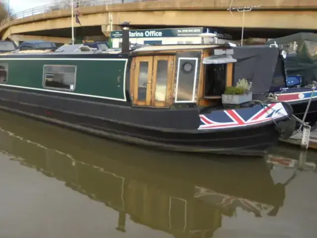 Chappell And Wright 52ft Trad Stern Narrowboat Called Skydance