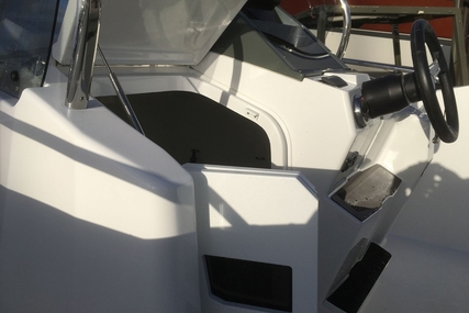 Karnic SL651 Center Console