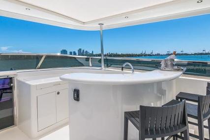 Horizon 110 Raised Pilothouse