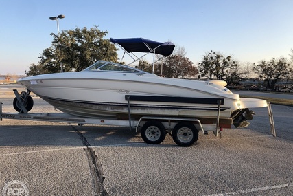 Sea Ray 230 Signature Bowrider