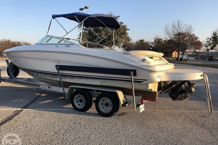 Sea Ray 230 Signature Bowrider