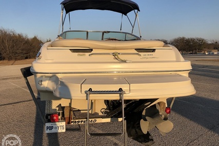 Sea Ray 230 Signature Bowrider