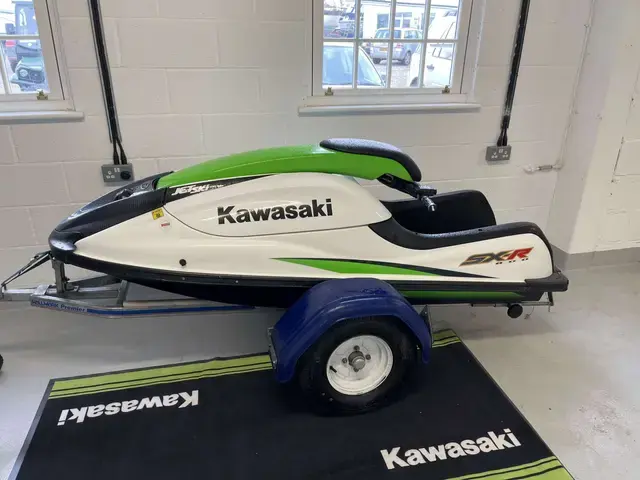 Kawasaki SXR stand up jet ski