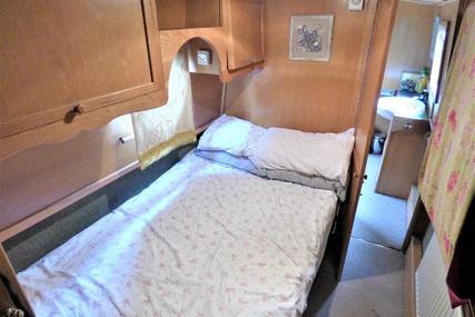 Narrowboat Lexden Swan 58