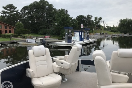 Premier Pontoons 251 Castaway Tritoon