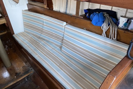 Custom Boats 27' Buchanan Sloop