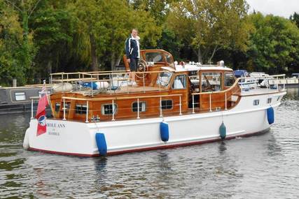 41ft CLASSIC TWIN SCREW MOTOR YACHT