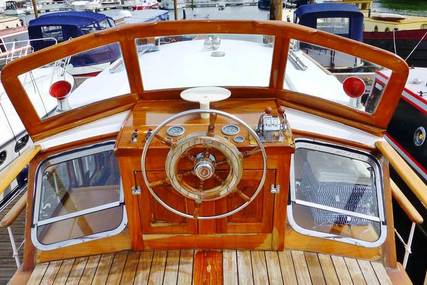 41ft CLASSIC TWIN SCREW MOTOR YACHT