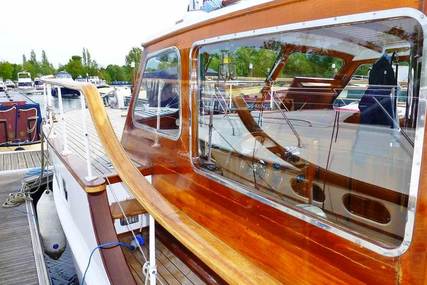 41ft CLASSIC TWIN SCREW MOTOR YACHT