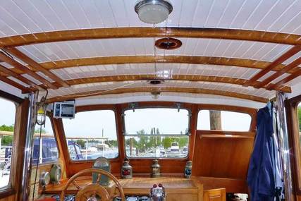 41ft CLASSIC TWIN SCREW MOTOR YACHT