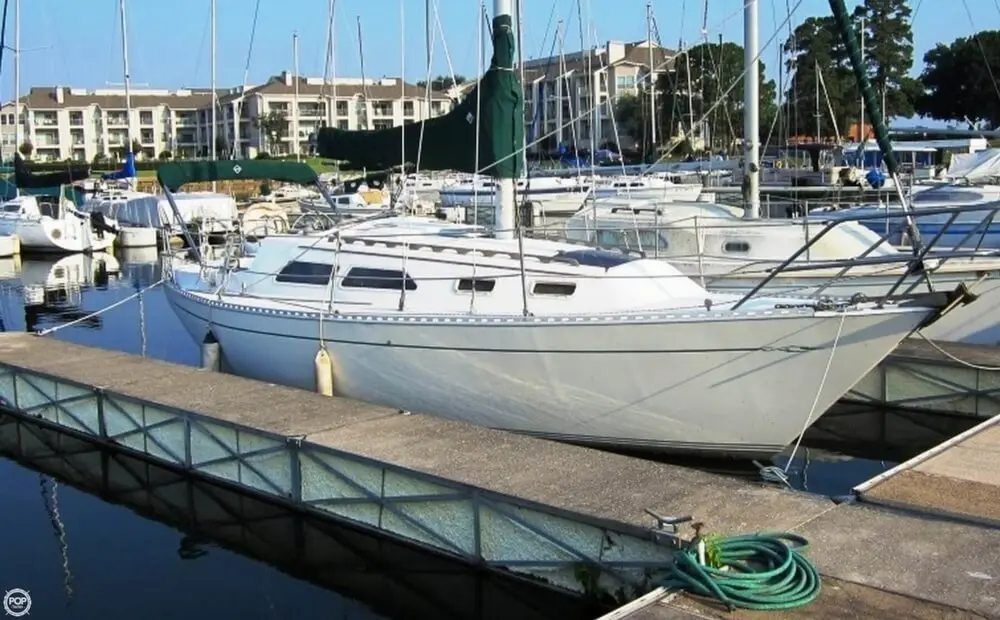 Islander 28