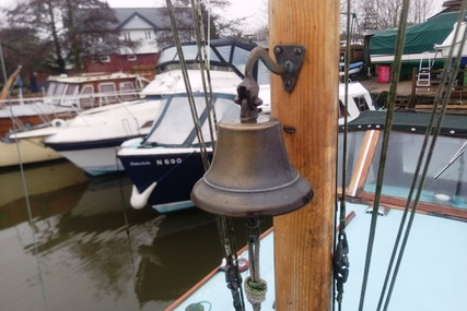 24ft. WILSON CLASSIC MOTOR CRUISER