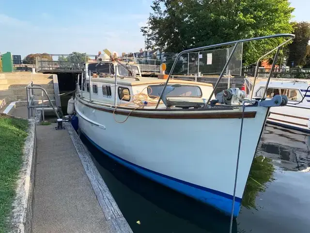 32ft. RAMPART MOTOR CRUISER